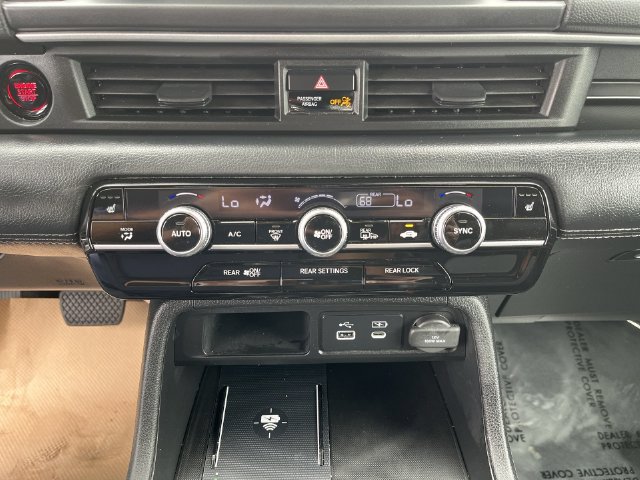 Used 2025 Honda Pilot Touring image 19