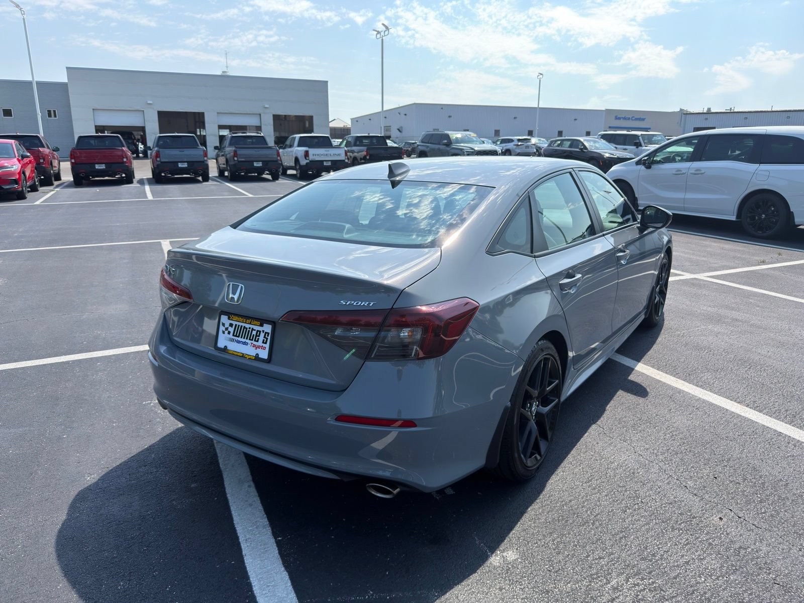 Used 2025 Honda Civic Sport image 6