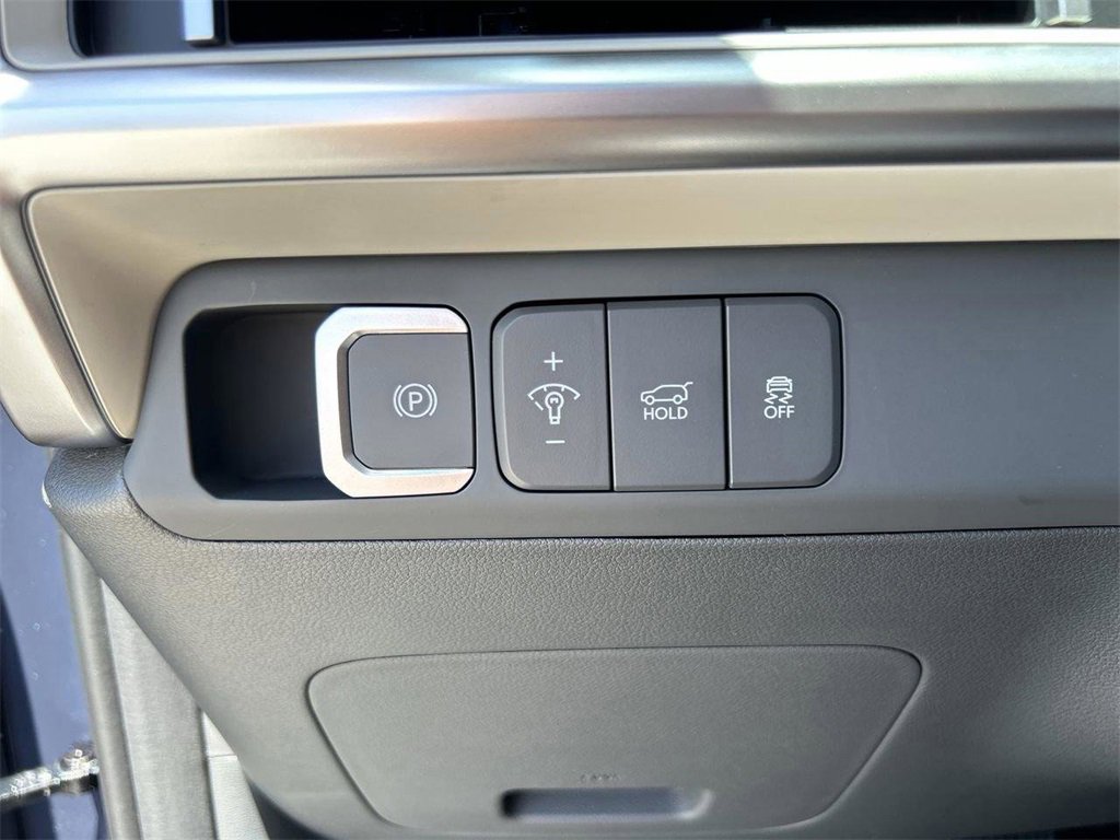 Used 2025 Hyundai Santa Fe SEL image 25