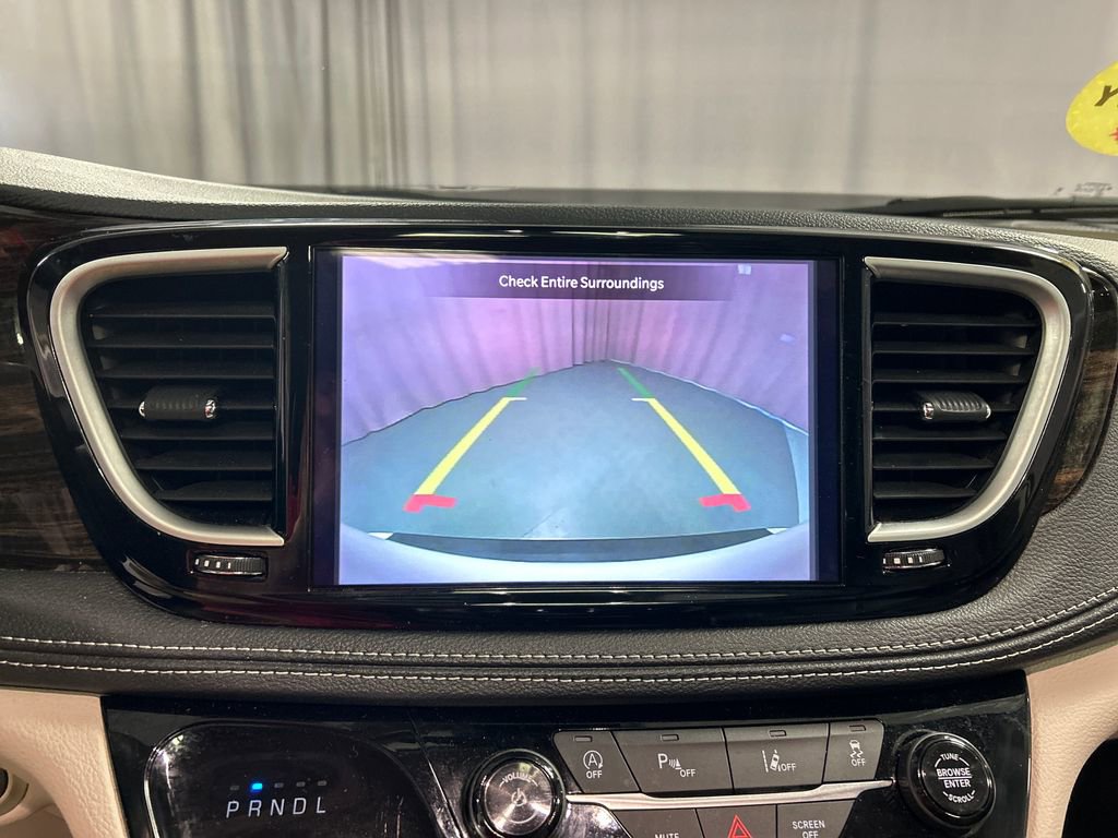 Used 2024 Chrysler Pacifica Limited w/ Uconnect Theater Family Group AWD/4WD image 18