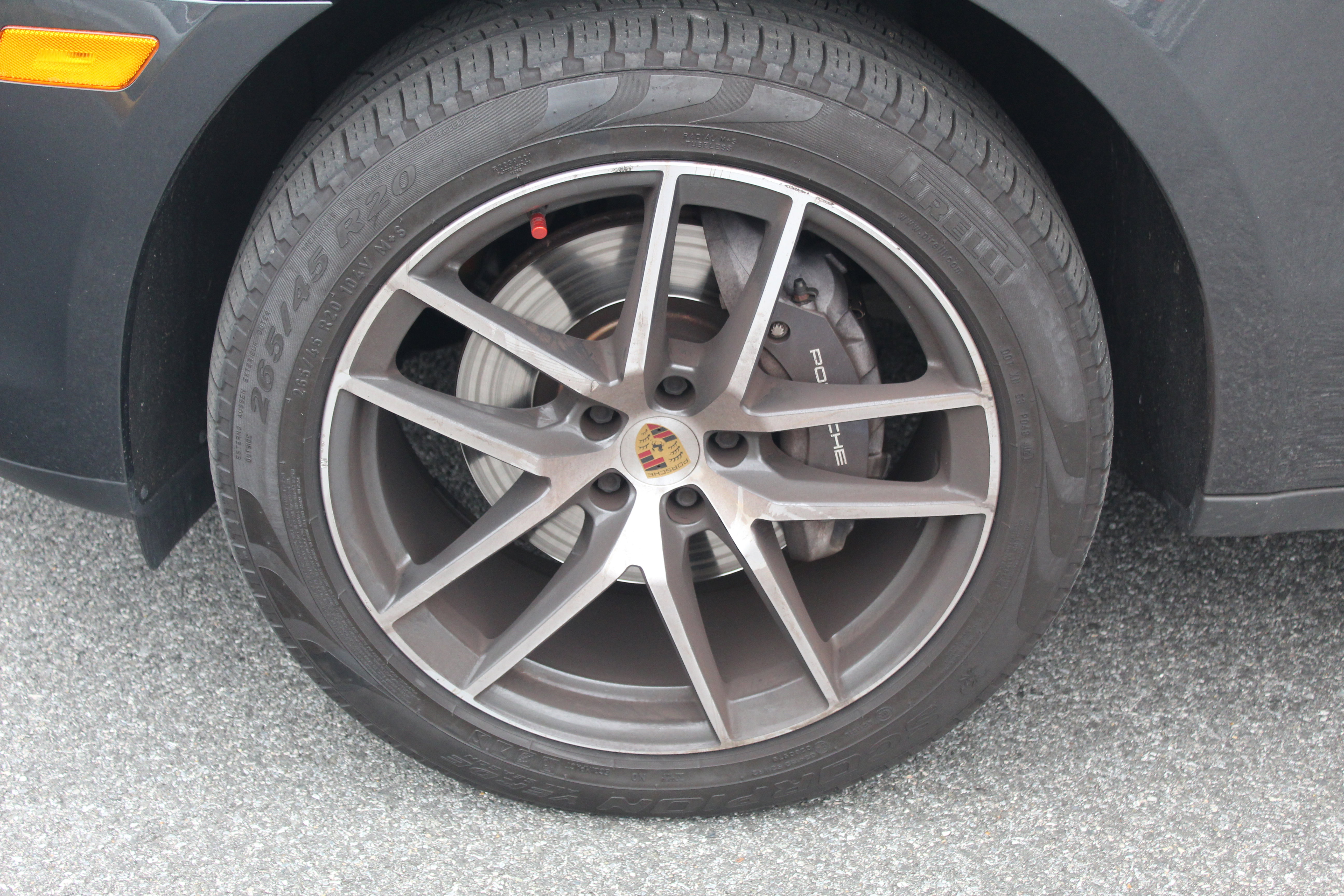 Certified 2022 Porsche Macan image 15