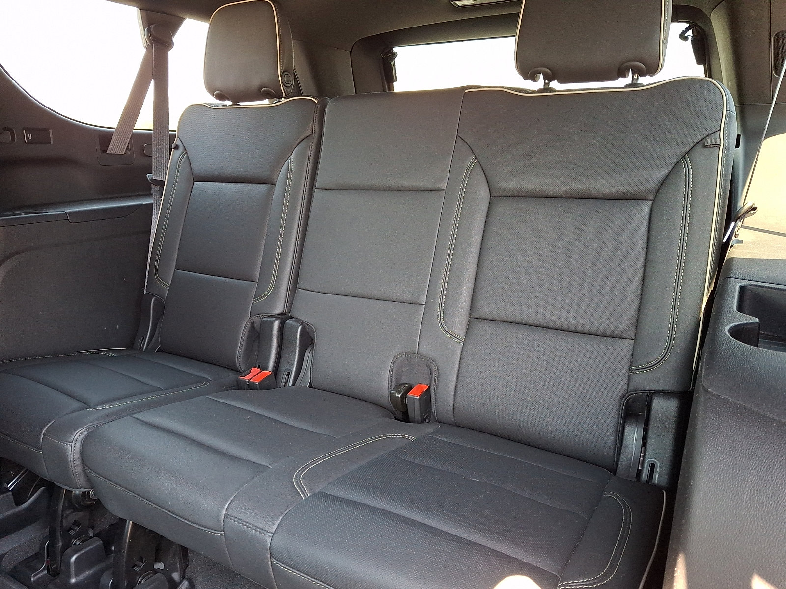 Certified 2024 Chevrolet Suburban Premier AWD/4WD image 11
