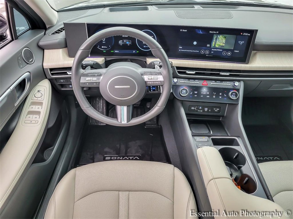 Used 2024 Hyundai Sonata Limited image 13