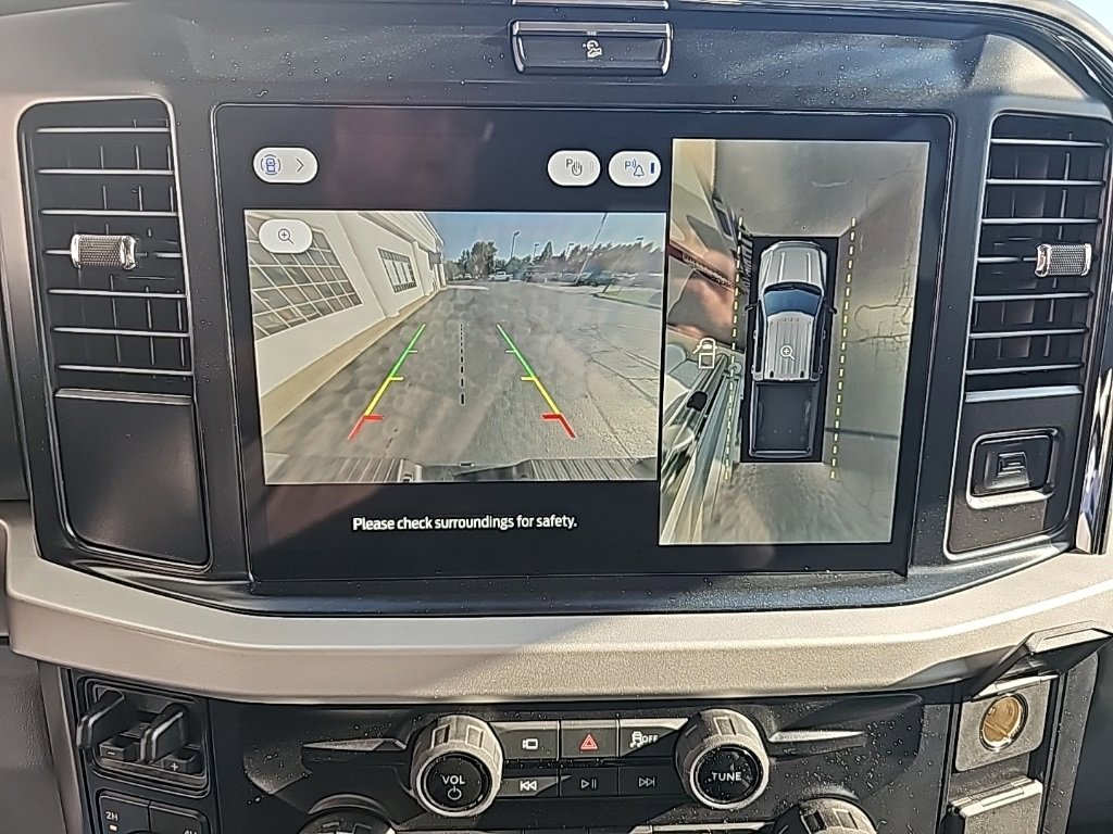 New 2026 Ford F250 XLT w/ XLT Premium Package image 16