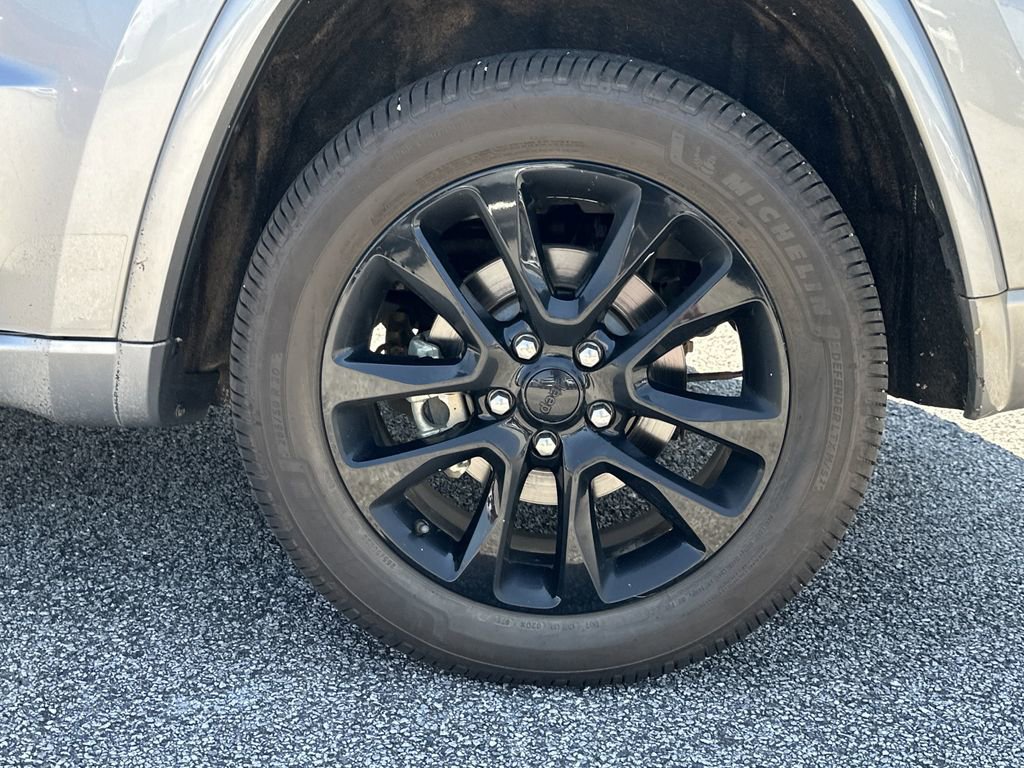 Used 2021 Jeep Grand Cherokee Laredo X image 20