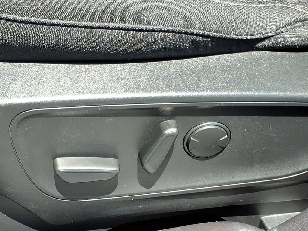 Used 2023 Ford Escape Active w/ Tech Pack #1 AWD/4WD image 24
