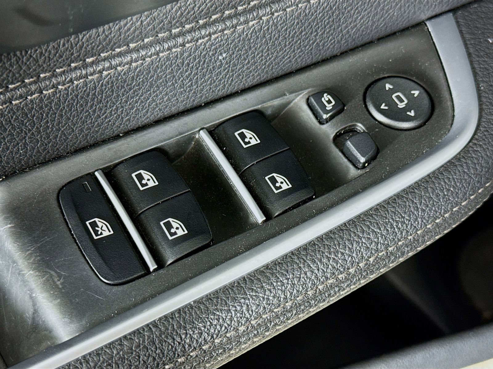 Used 2018 BMW 640i Gran Turismo xDrive image 18