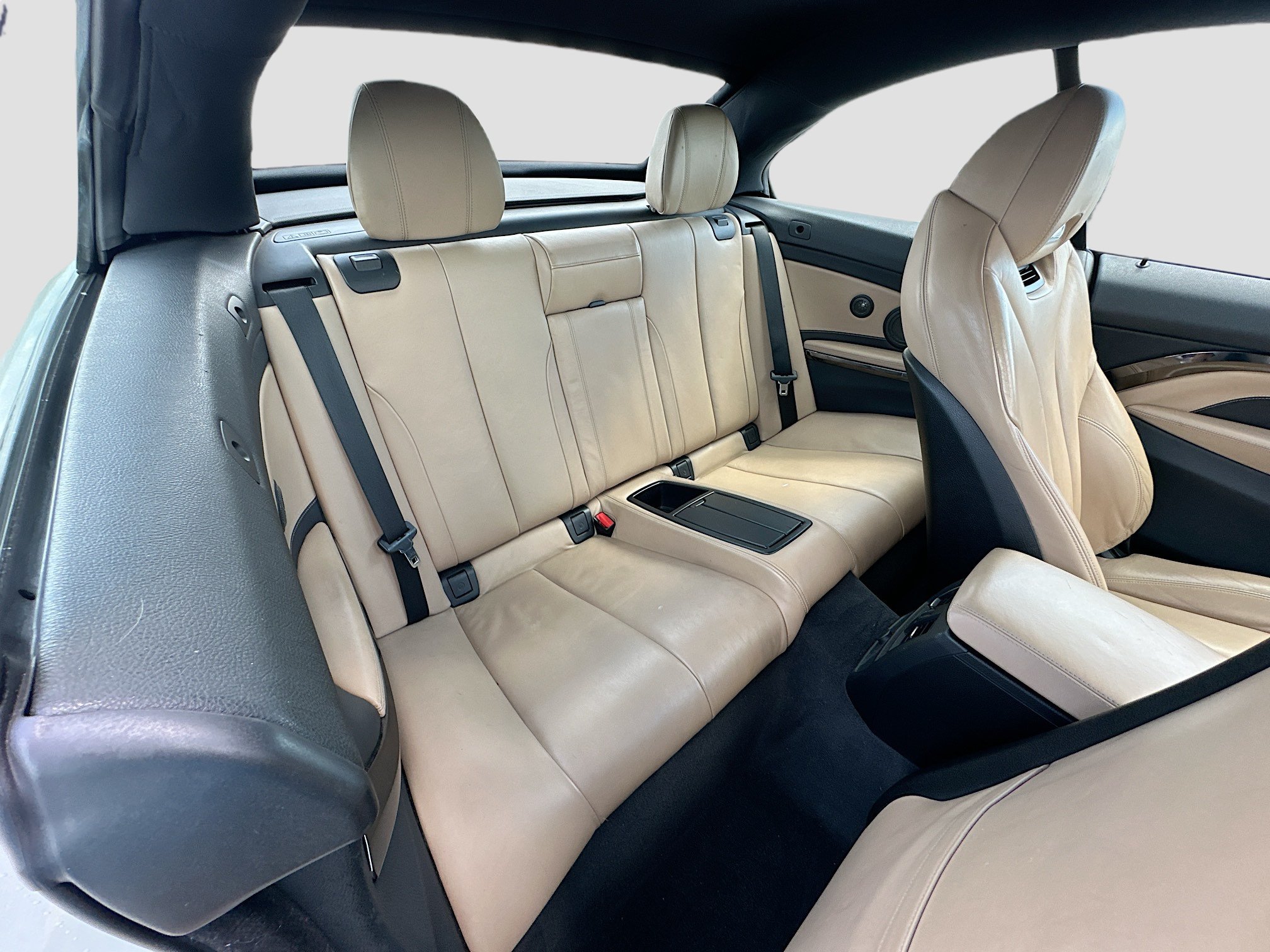 Used 2016 BMW M4 Convertible RWD image 28