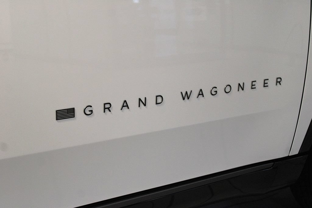 New 2026 Jeep Grand Wagoneer L Summit AWD/4WD image 30