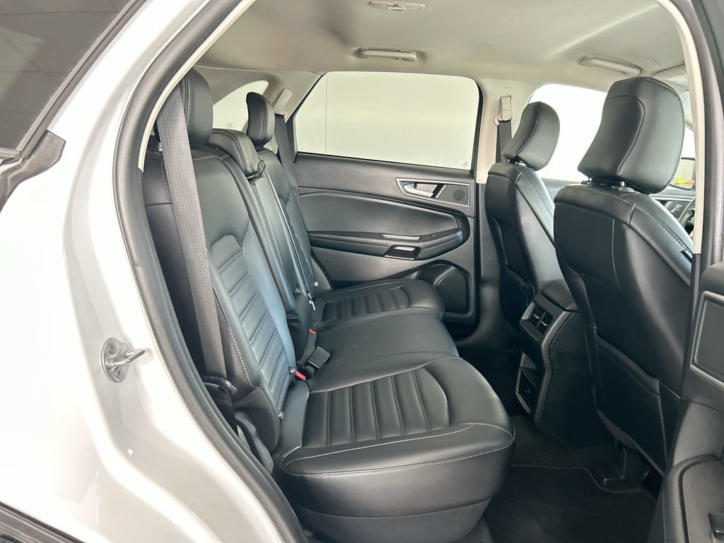 Used 2024 Ford Edge SEL AWD/4WD image 30
