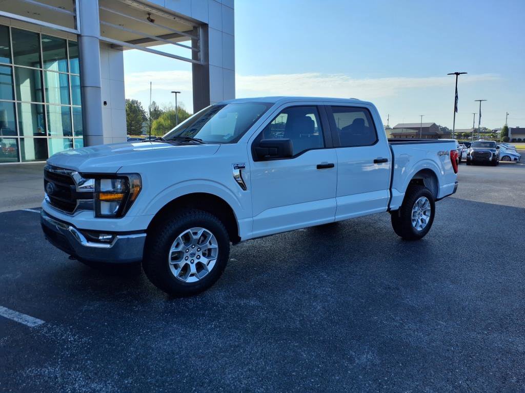 Used 2023 Ford F150 XLT image 3