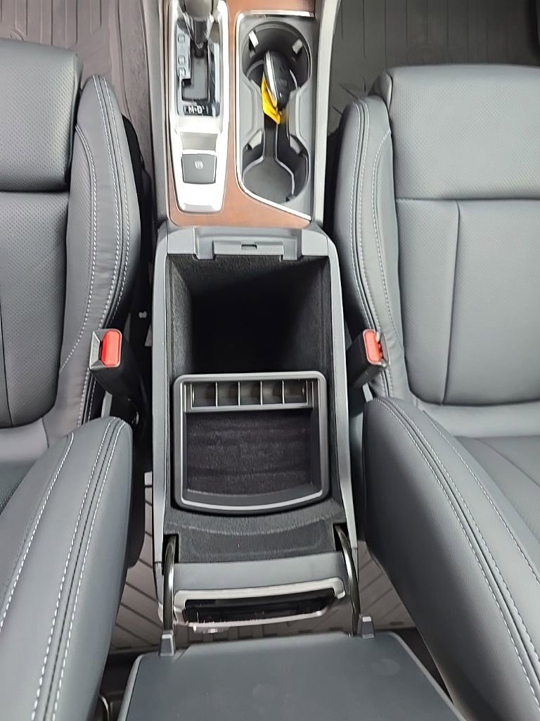 New 2025 Subaru Ascent Touring w/ Popular Package #2 image 19