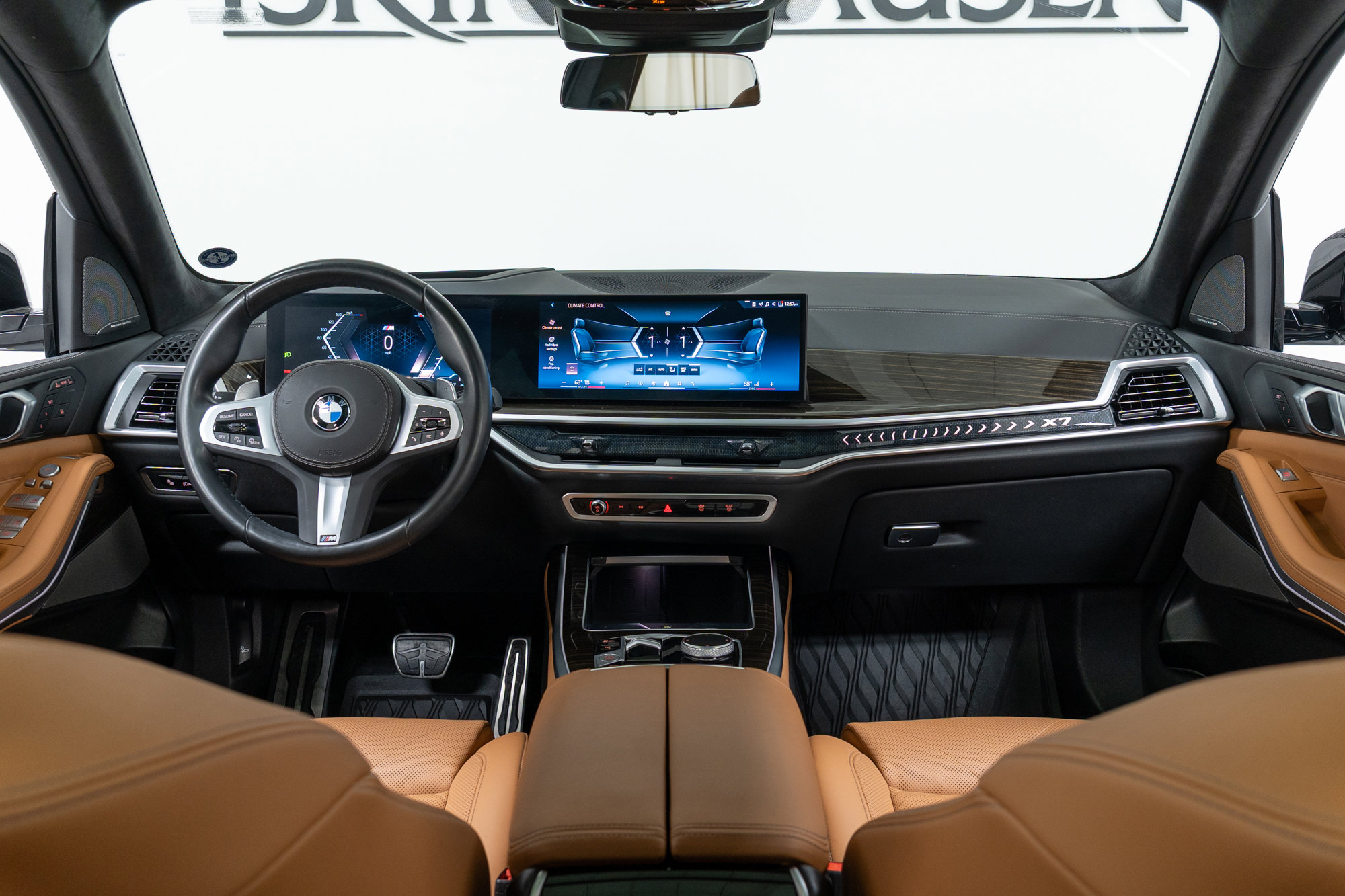 Certified 2024 BMW X7 xDrive40i w/ M Sport Package image 15