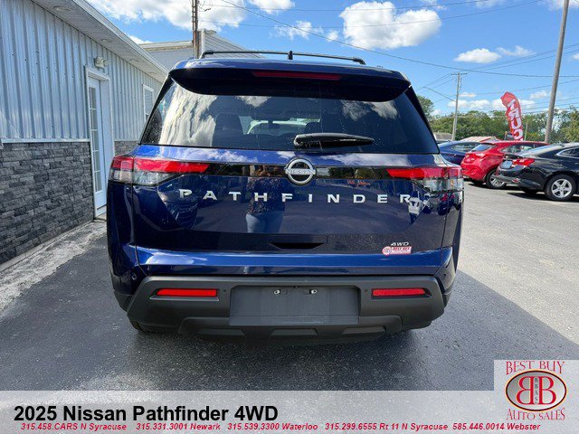 Used 2025 Nissan Pathfinder SV AWD/4WD image 6