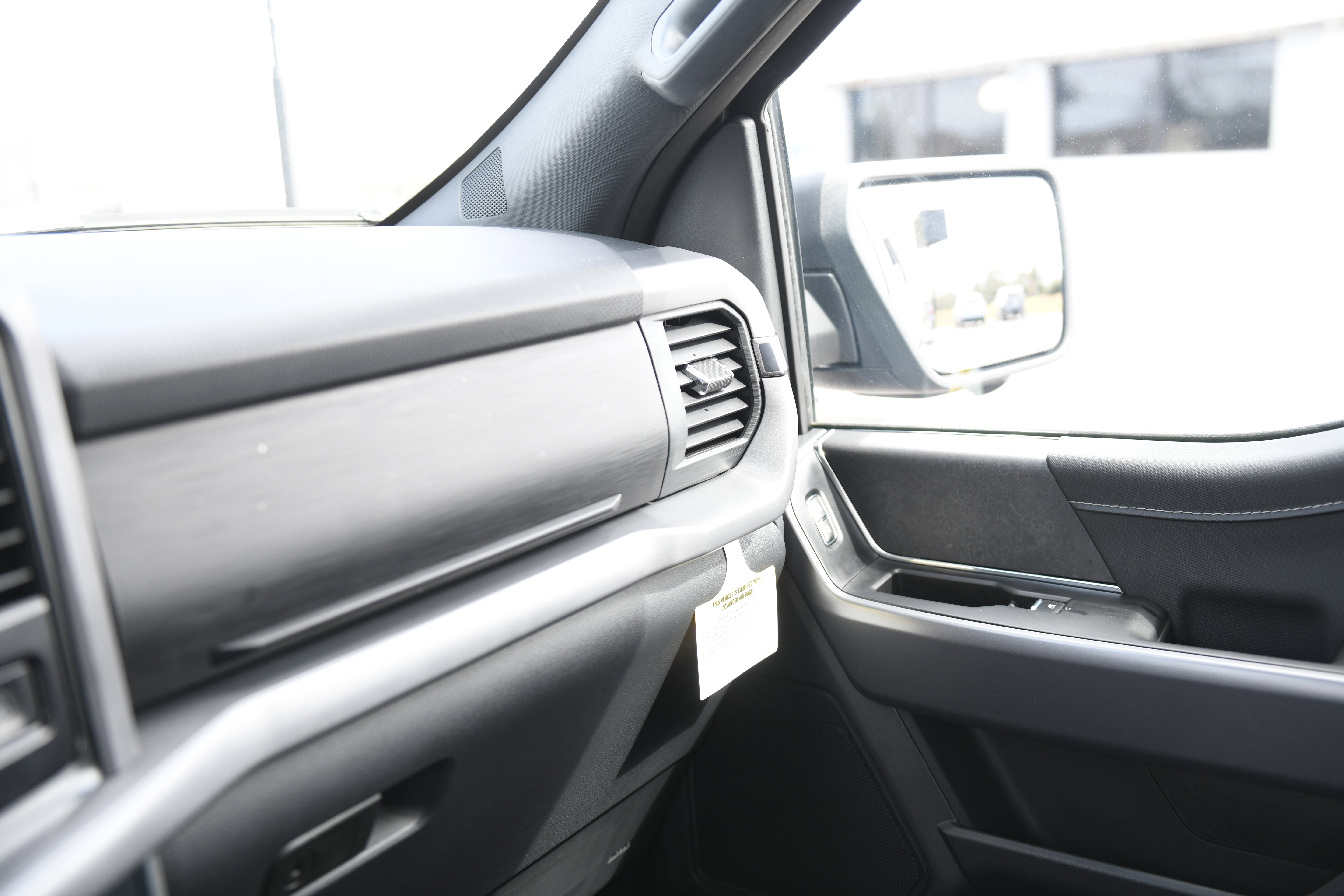 Used 2025 Ford F150 XLT w/ Equipment Group 302A MID image 23