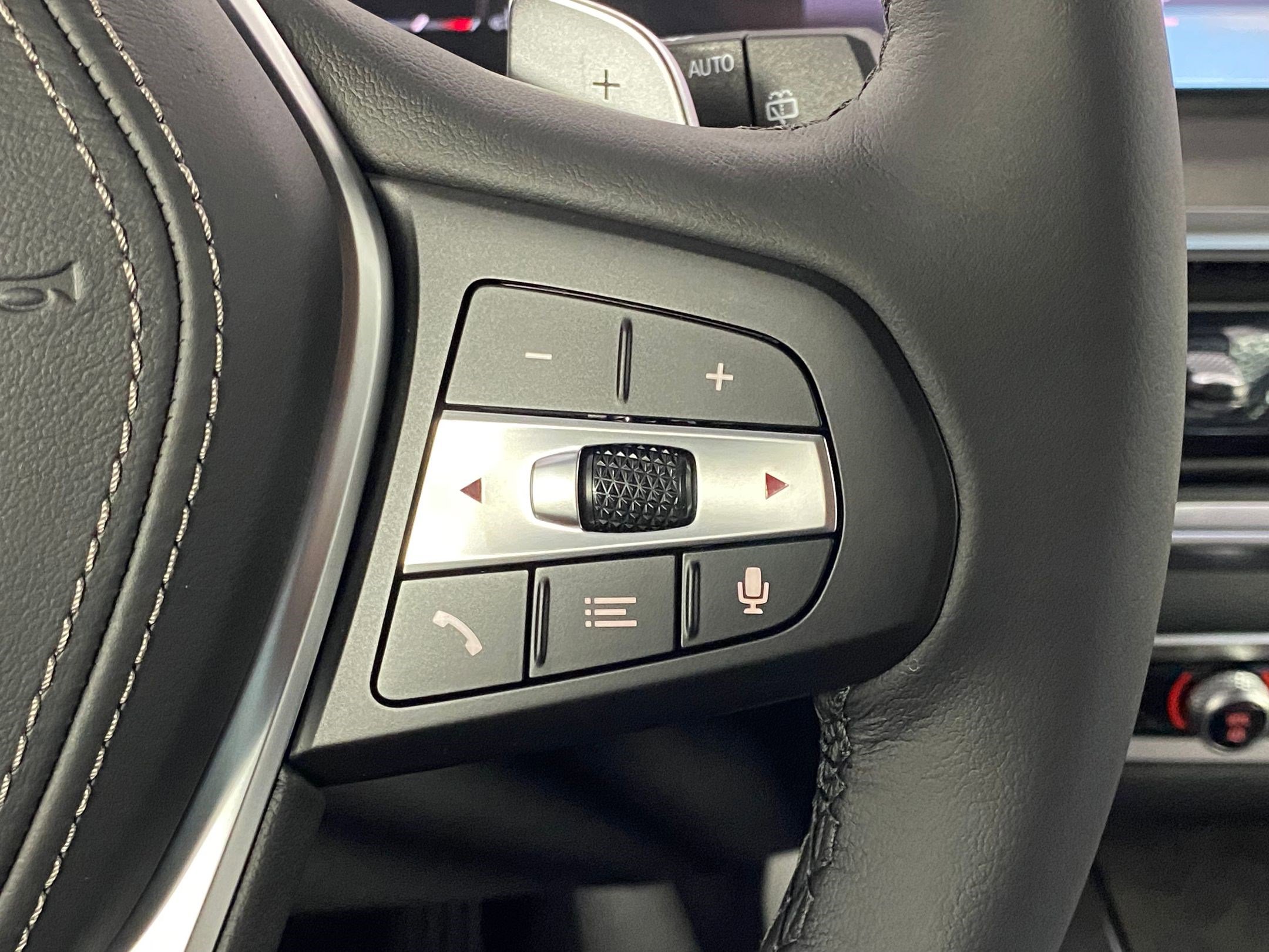 New 2026 BMW X5 sDrive40i w/ Climate Comfort Package image 27