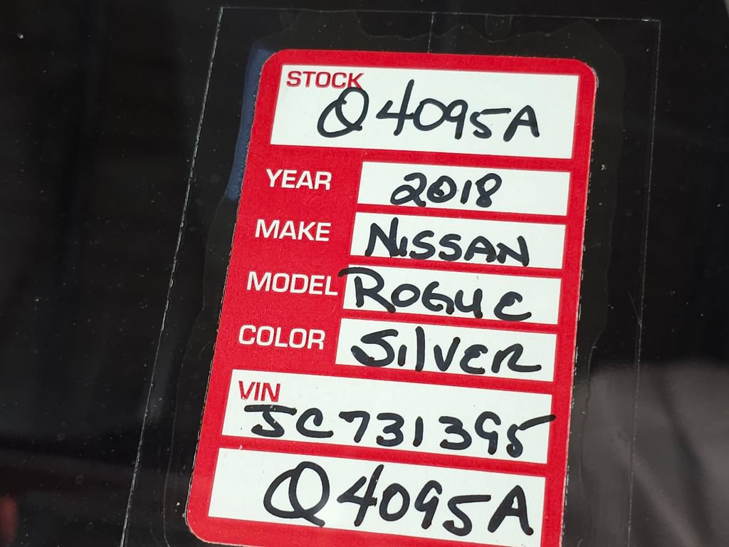 Used 2018 Nissan Rogue S AWD/4WD image 28