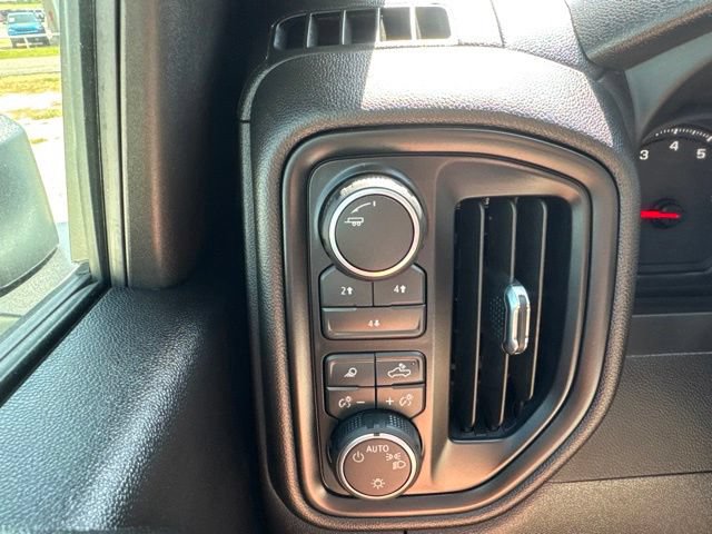 Used 2026 Chevrolet Silverado 2500 Custom w/ Custom Value Package AWD/4WD image 6