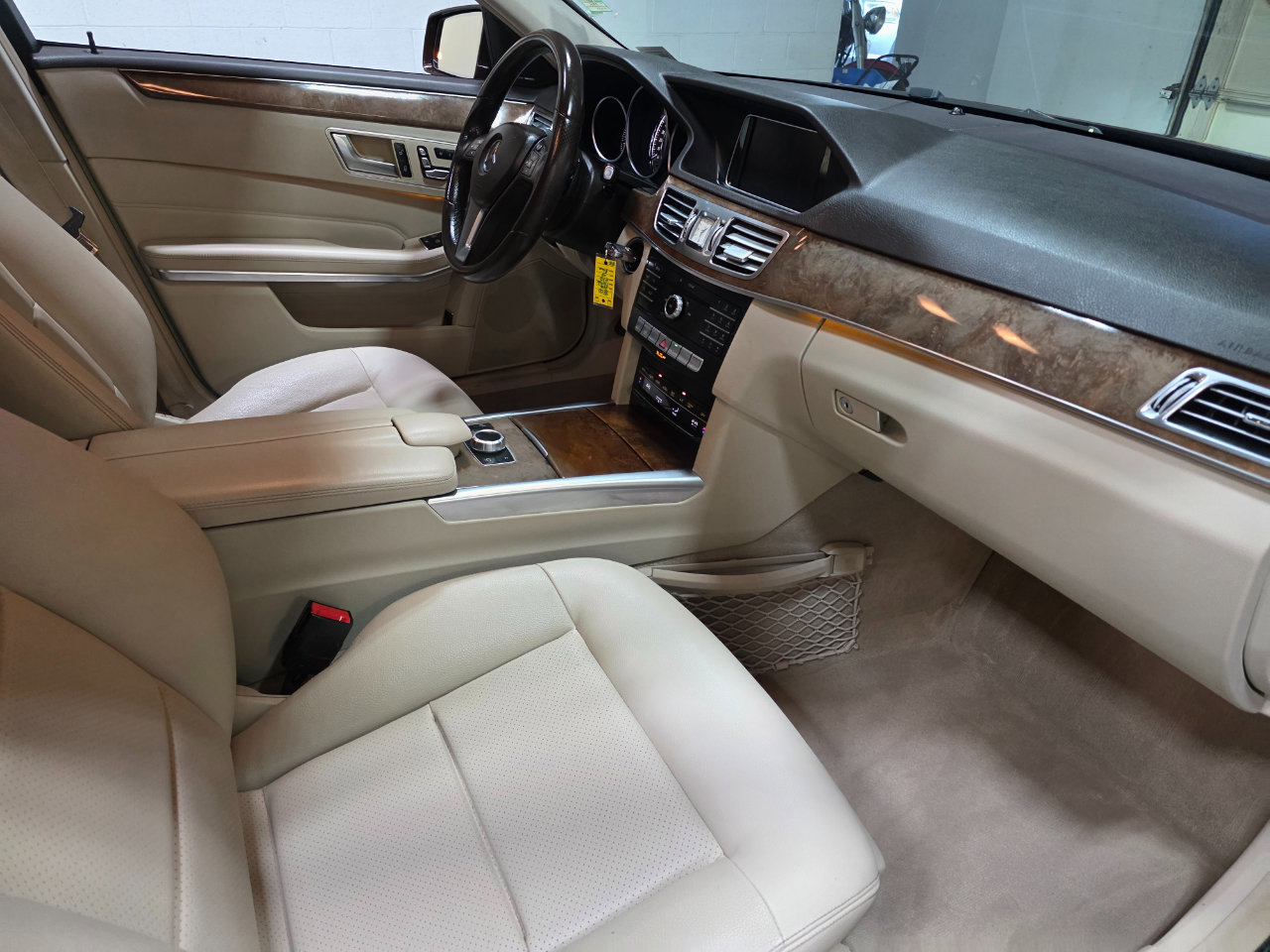 Used 2016 Mercedes-Benz E 350 4dr Sdn E 350 Sport RWD image 24