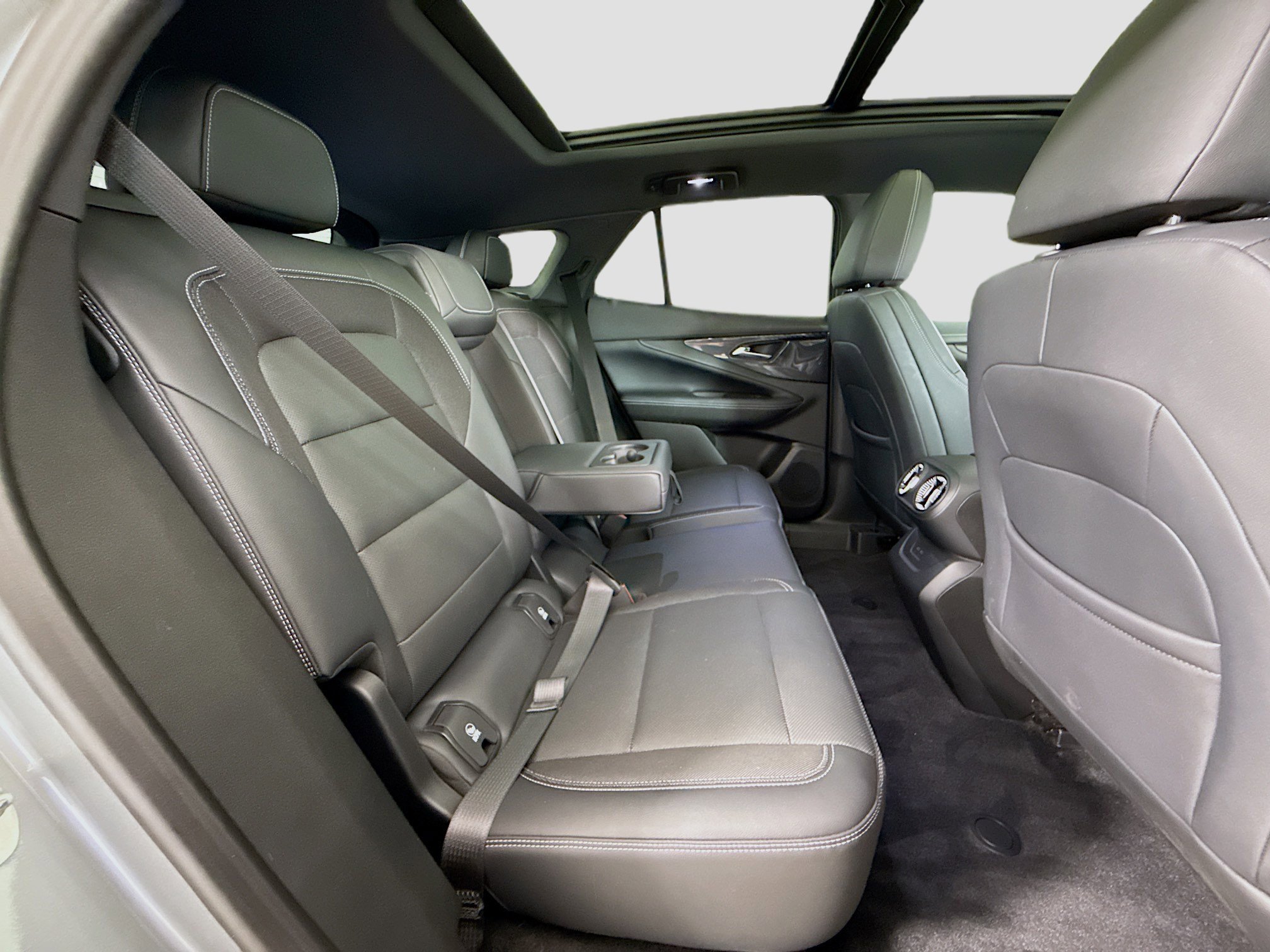 Used 2024 Chevrolet Blazer EV LT image 29