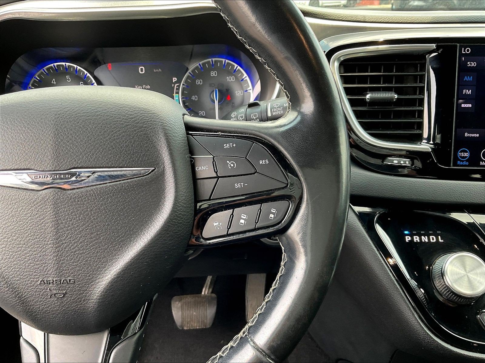 Used 2019 Chrysler Pacifica Touring Plus w/ Advanced Safetytec Group FWD image 12