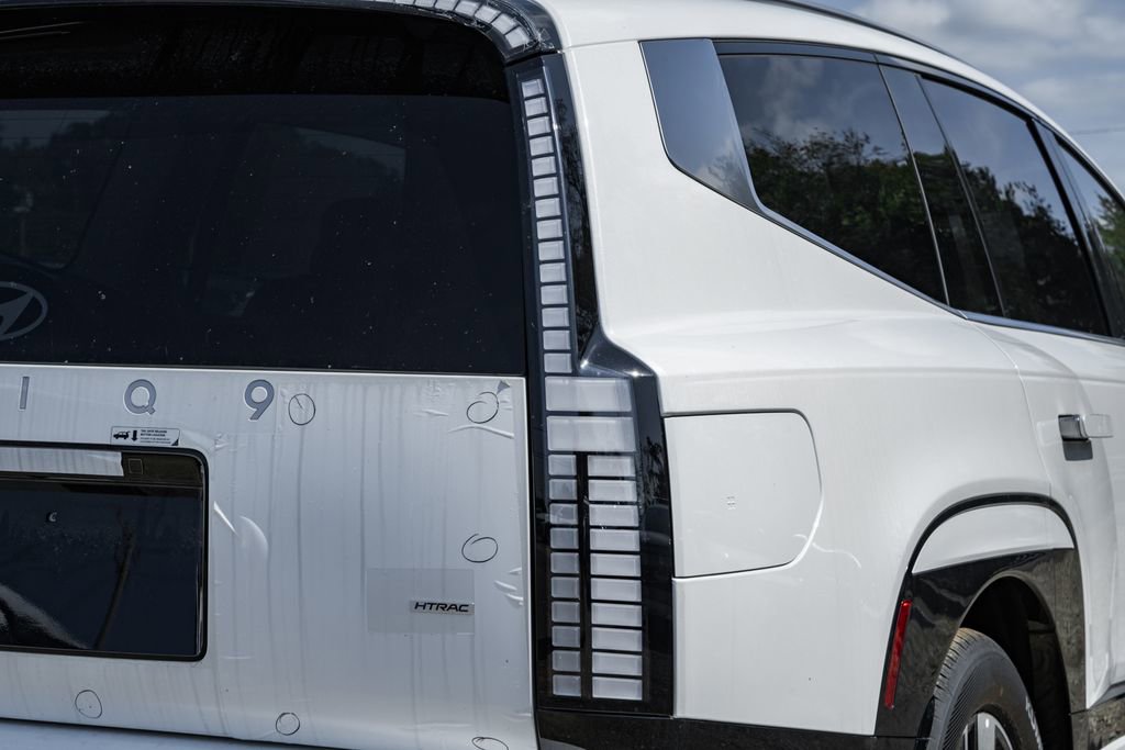 New 2026 Hyundai Ioniq 9 SEL image 6