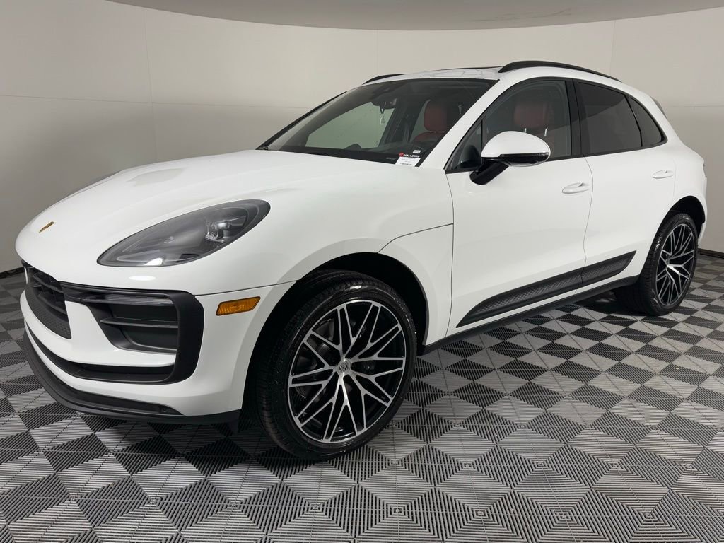 New 2026 Porsche Macan image 1