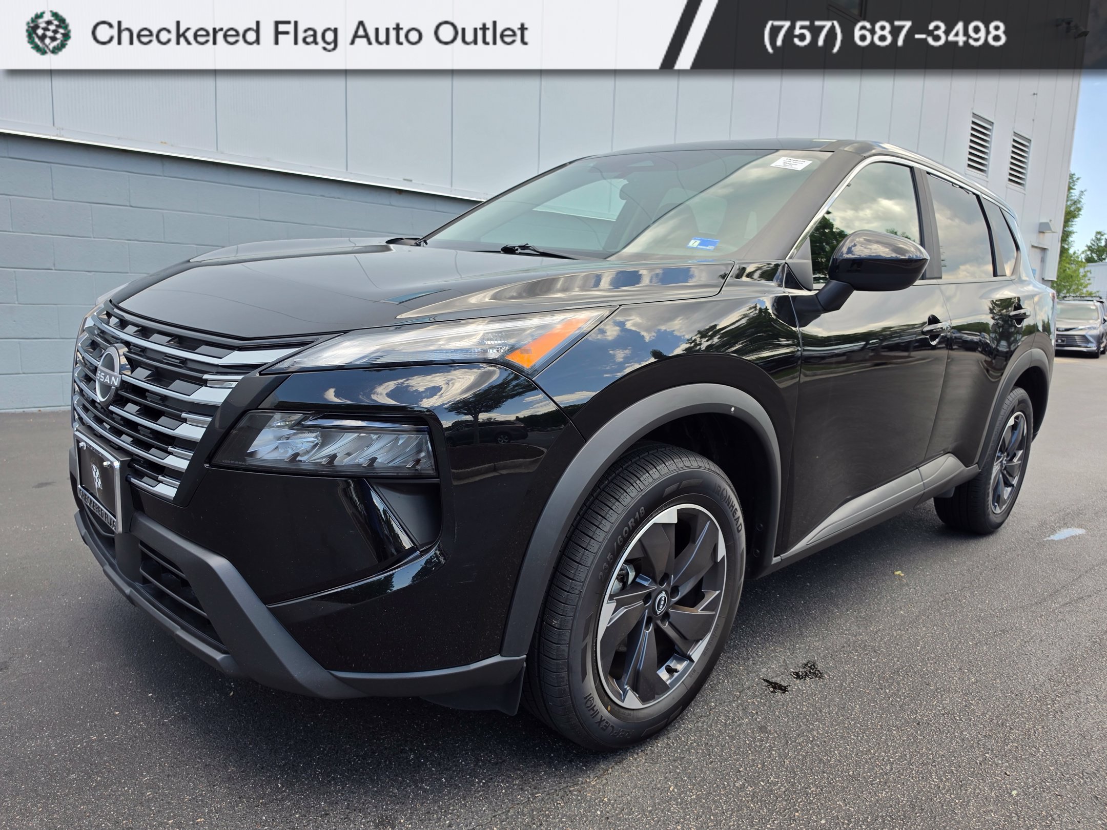 Used 2026 Nissan Rogue SV AWD/4WD image 1