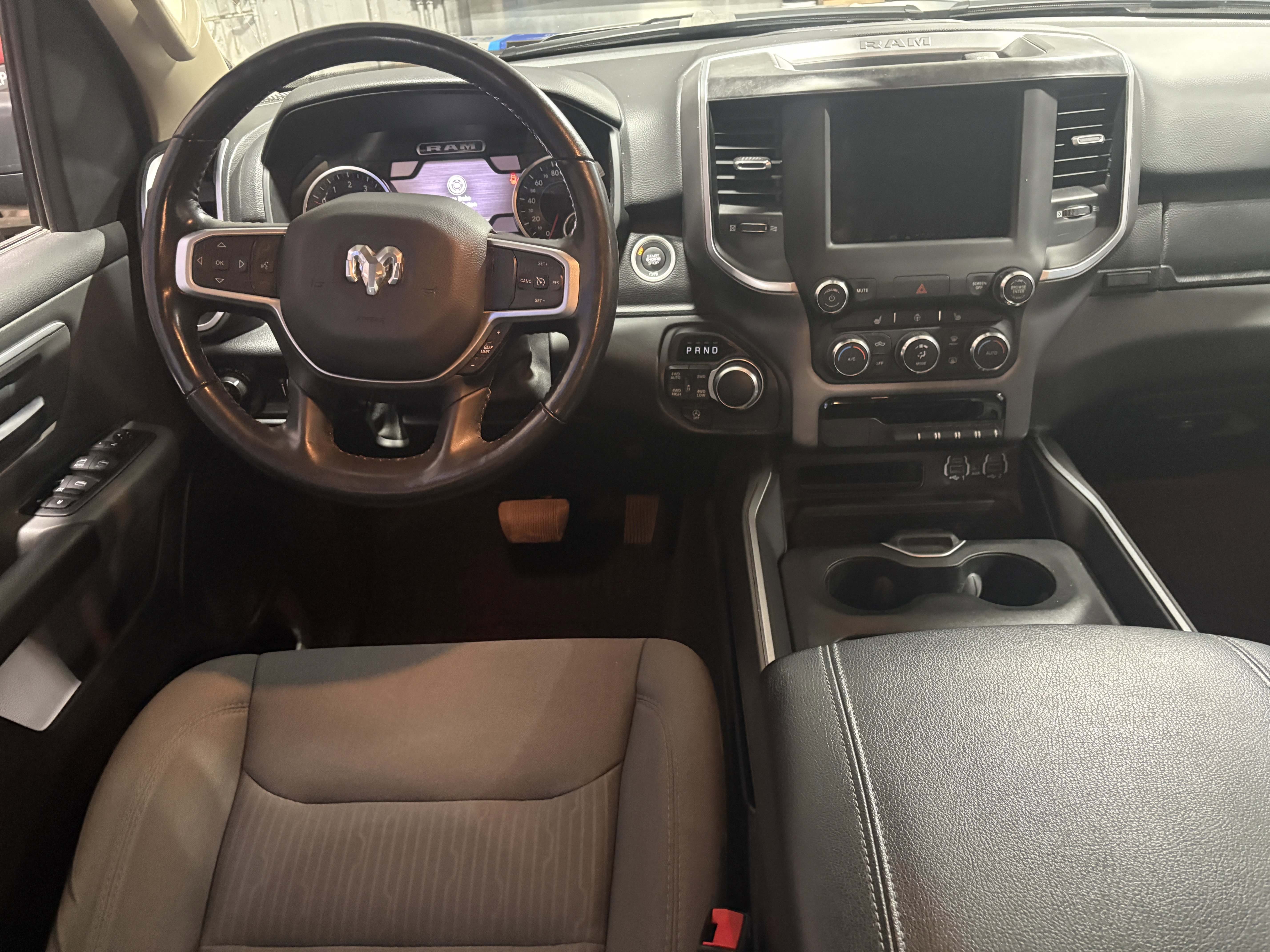 Used 2020 RAM 1500 Big Horn AWD/4WD image 5