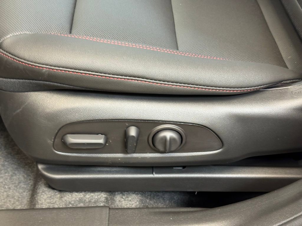 New 2026 Chevrolet Trax RS w/ Sunroof Package image 11