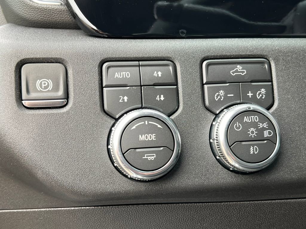 New 2026 GMC Sierra 3500 SLE w/ SLE Value Package image 24