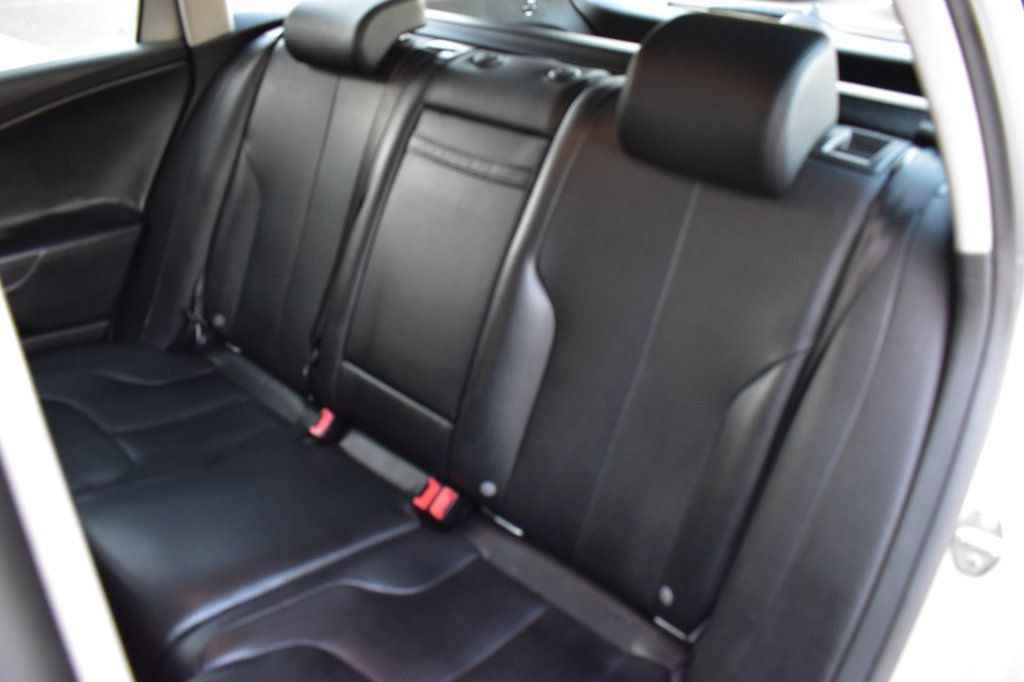 Used 2009 Volkswagen Passat Komfort FWD image 21