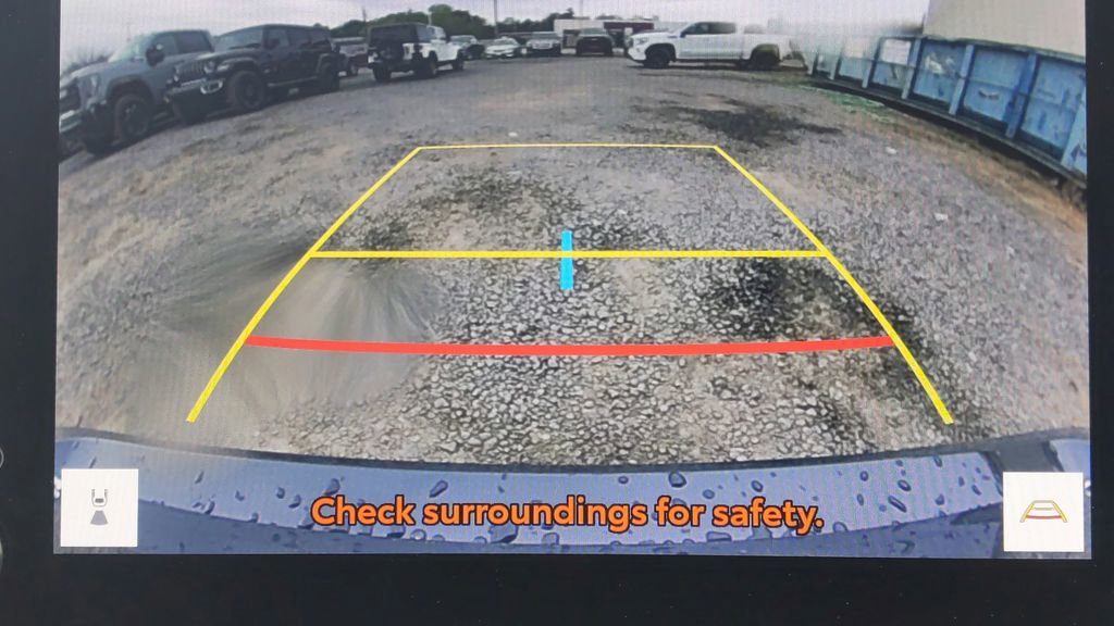 Used 2025 Toyota Camry SE image 26