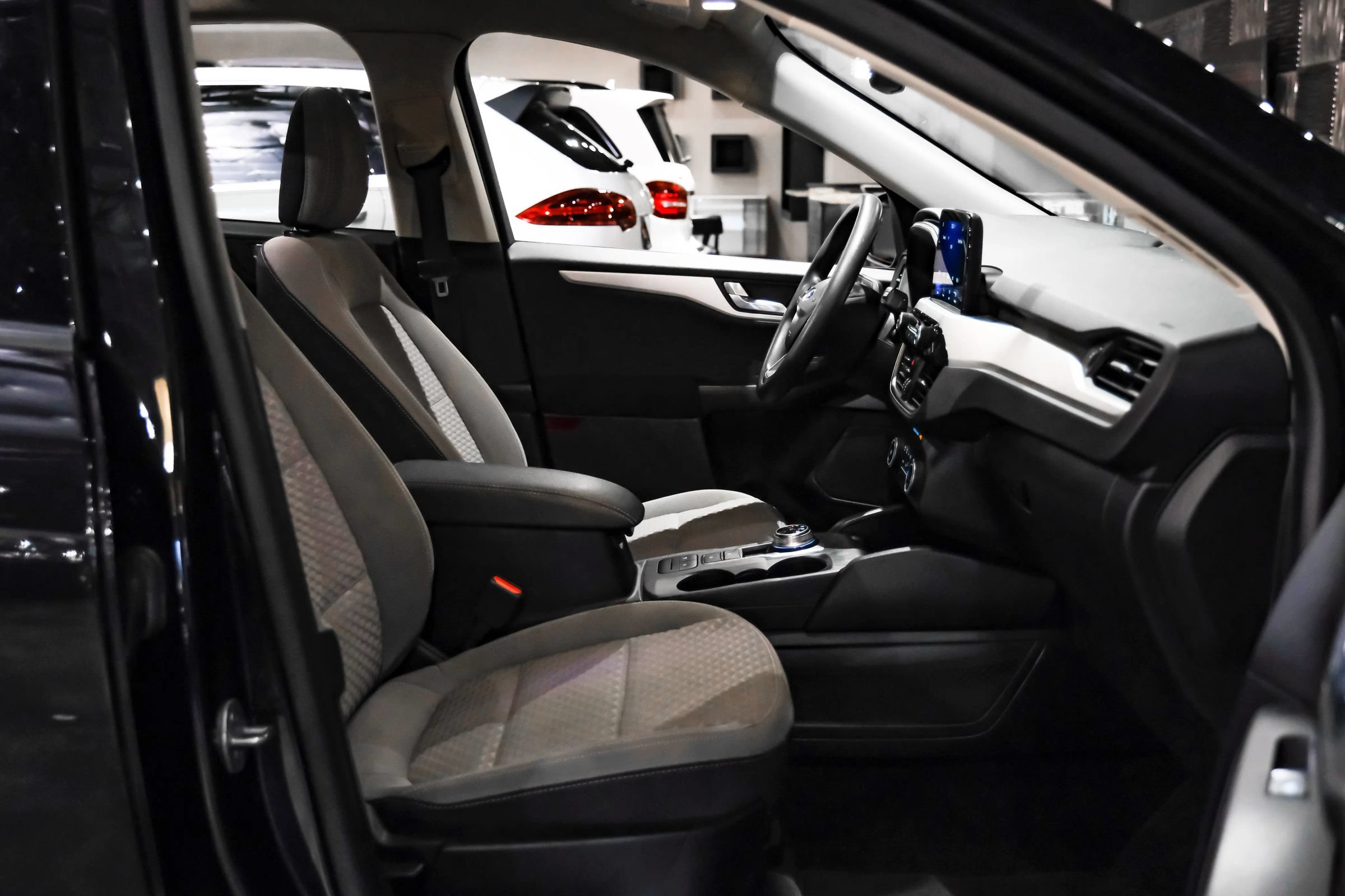 Used 2020 Ford Escape SE AWD/4WD image 32