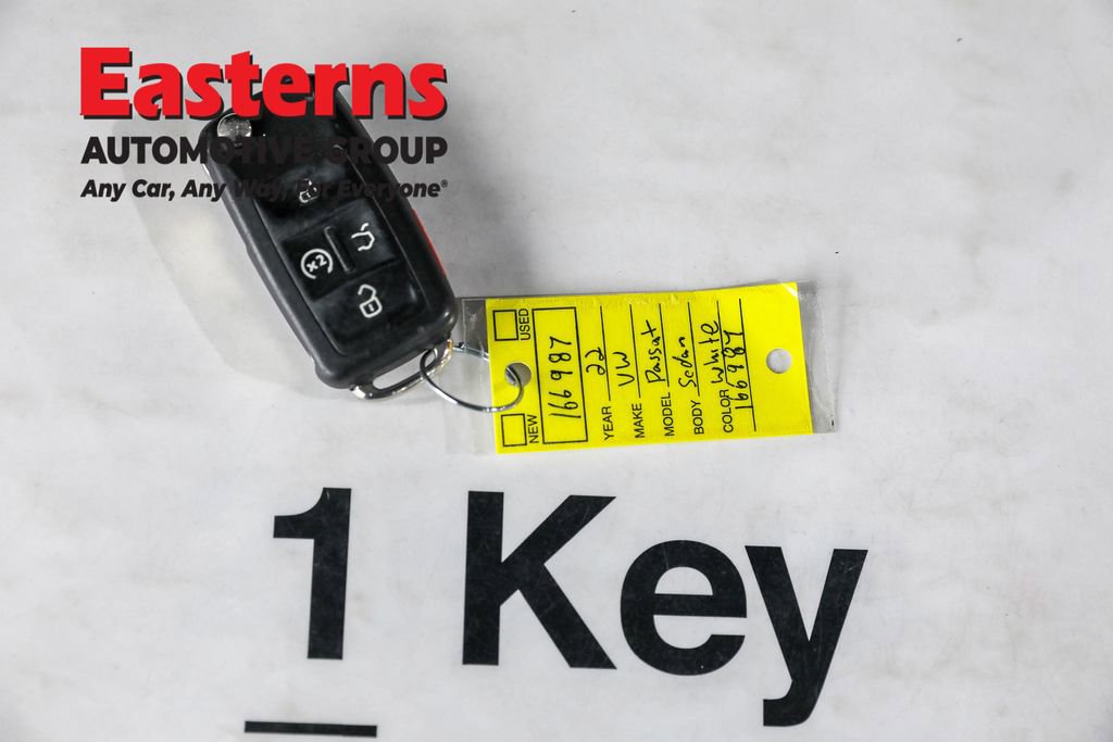 Used 2022 Volkswagen Passat 2.0T SE image 23