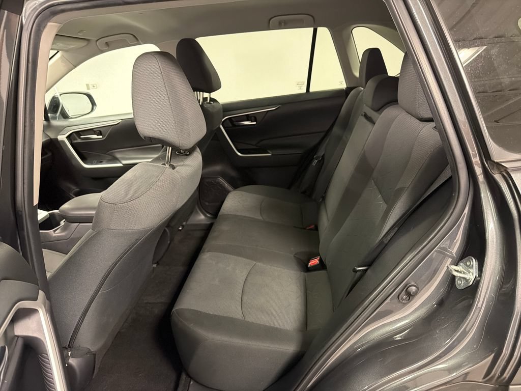 Used 2024 Toyota RAV4 XLE FWD image 25