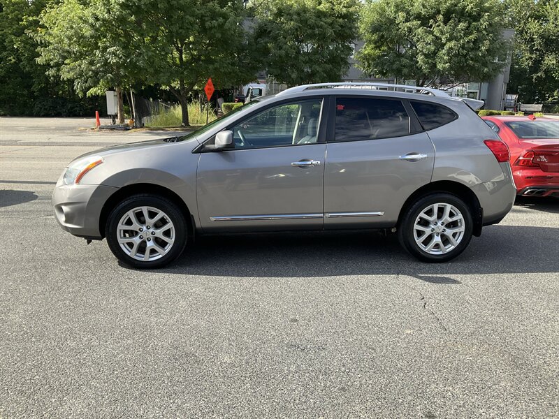 Used 2011 Nissan Rogue SV w/ SL Pkg AWD/4WD image 8