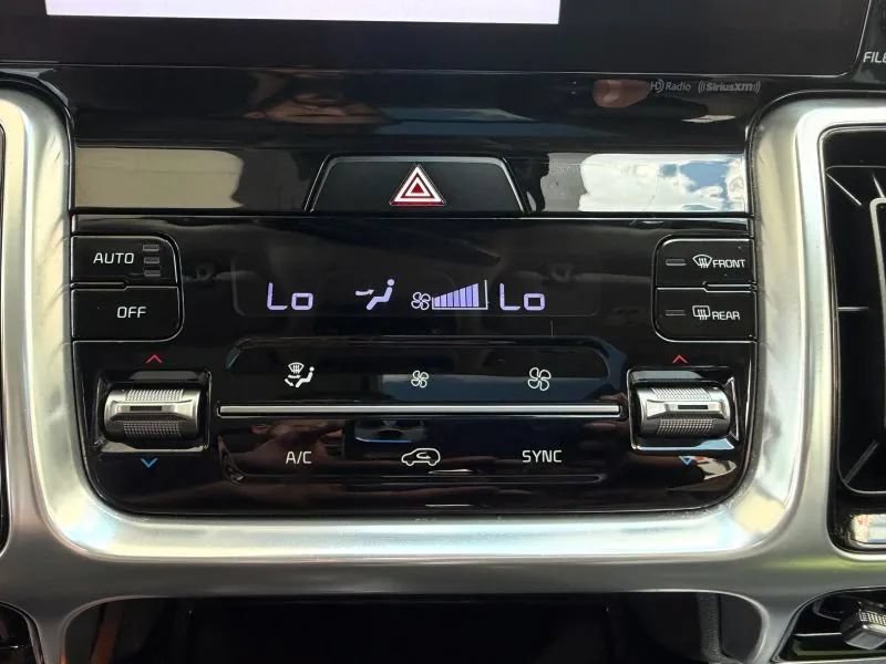 Used 2022 Kia Sorento SX AWD/4WD image 37