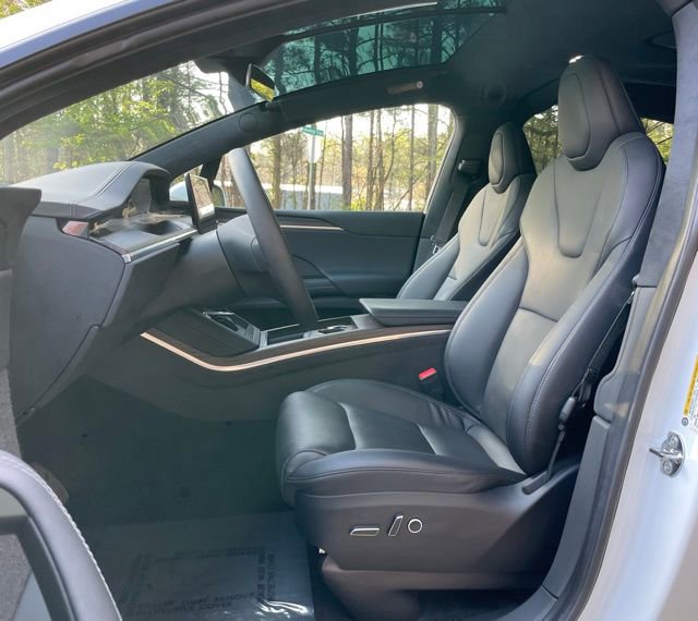 Used 2023 Tesla Model X image 19