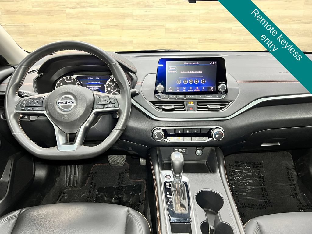 Used 2022 Nissan Altima 2.5 SR FWD image 2