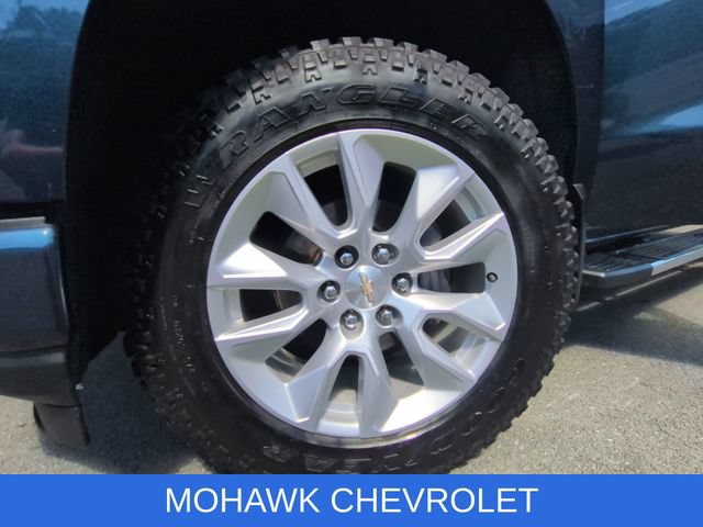 Certified 2020 Chevrolet Silverado 1500 Custom w/ Custom Value Package AWD/4WD image 33