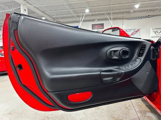 Used 2003 Chevrolet Corvette Z06 w/ Memory Package, 3 Drivers RWD image 13