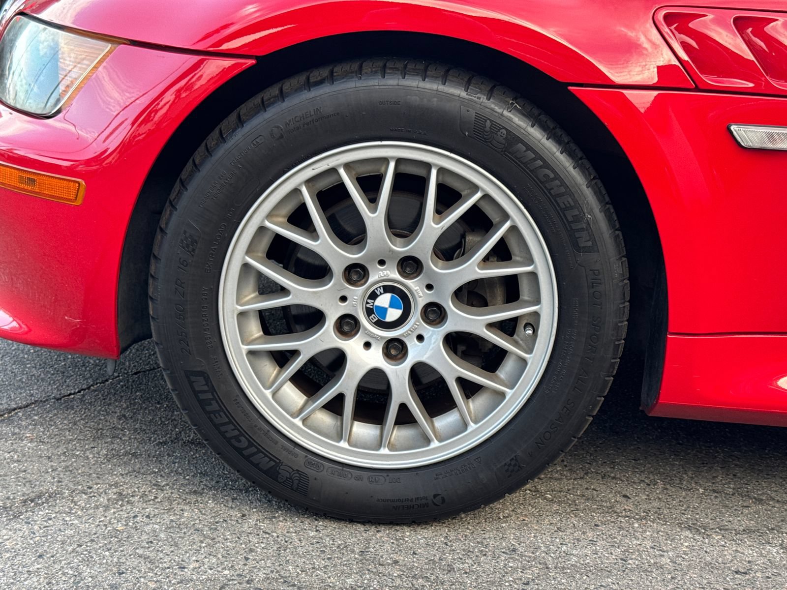 Used 1998 BMW Z3 2.8 RWD image 4