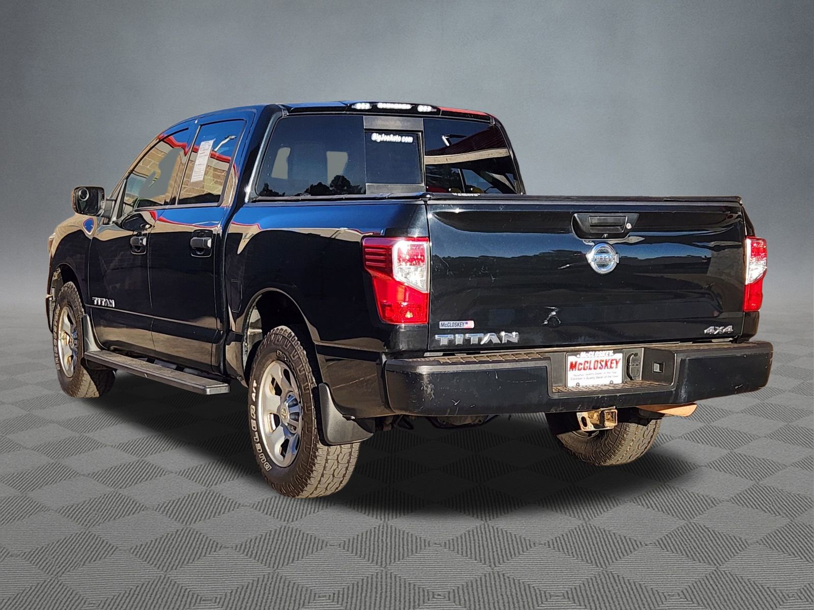 Used 2019 Nissan Titan S w/ S Utility Package image 6