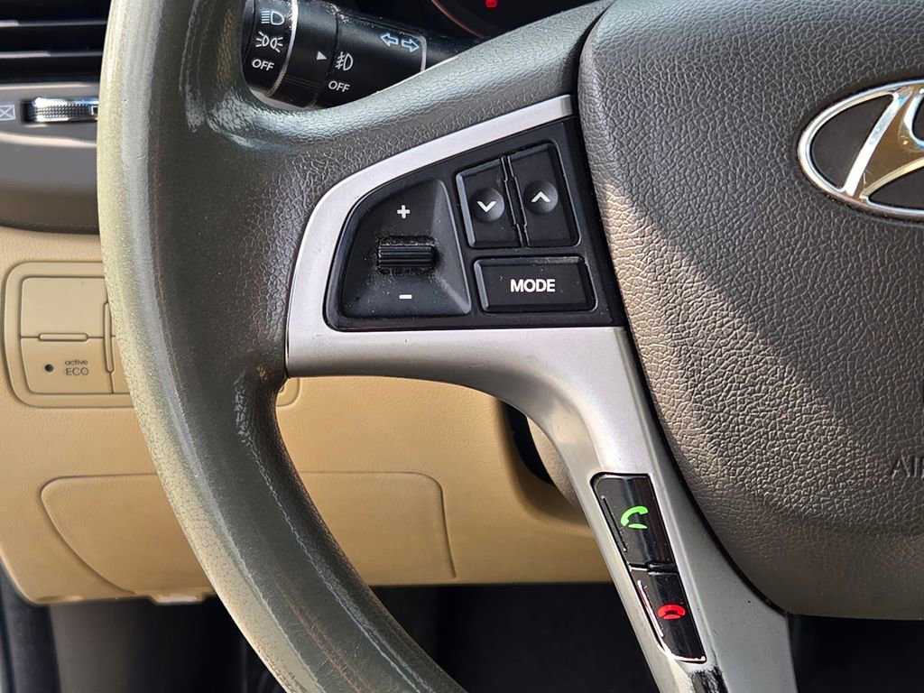 Used 2013 Hyundai Accent GLS w/ Premium Pkg FWD image 32