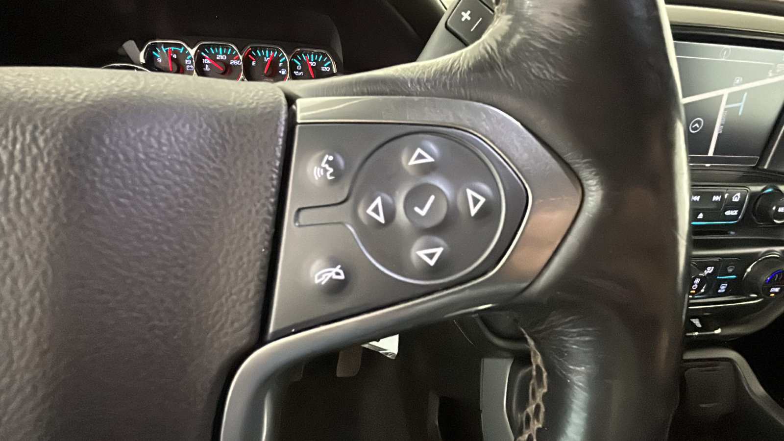 Used 2019 Chevrolet Silverado 2500 LTZ w/ Duramax Plus Package AWD/4WD image 21