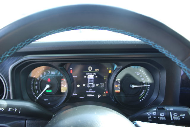 Used 2024 Jeep Wrangler Unlimited Rubicon 4xe AWD/4WD image 23