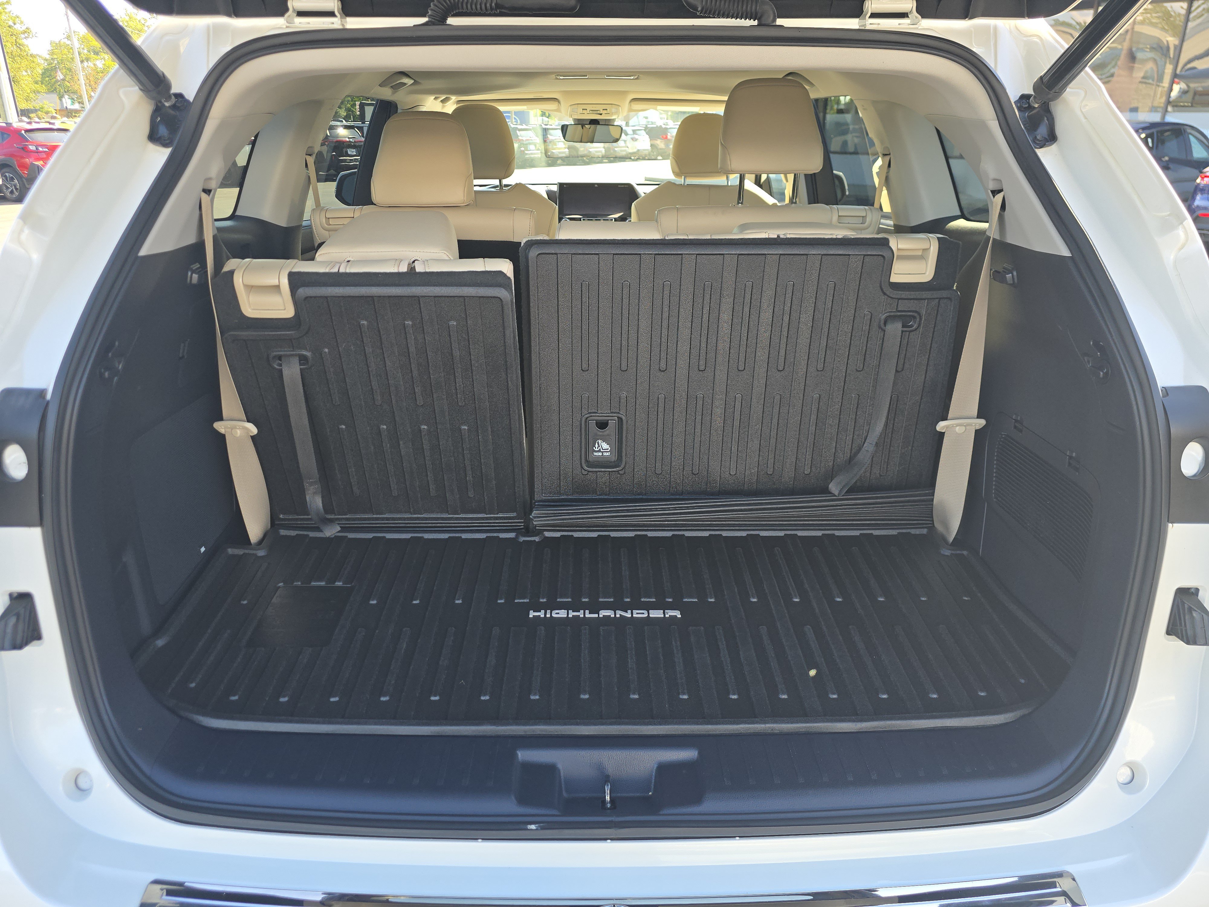Used 2020 Toyota Highlander Limited AWD/4WD image 17