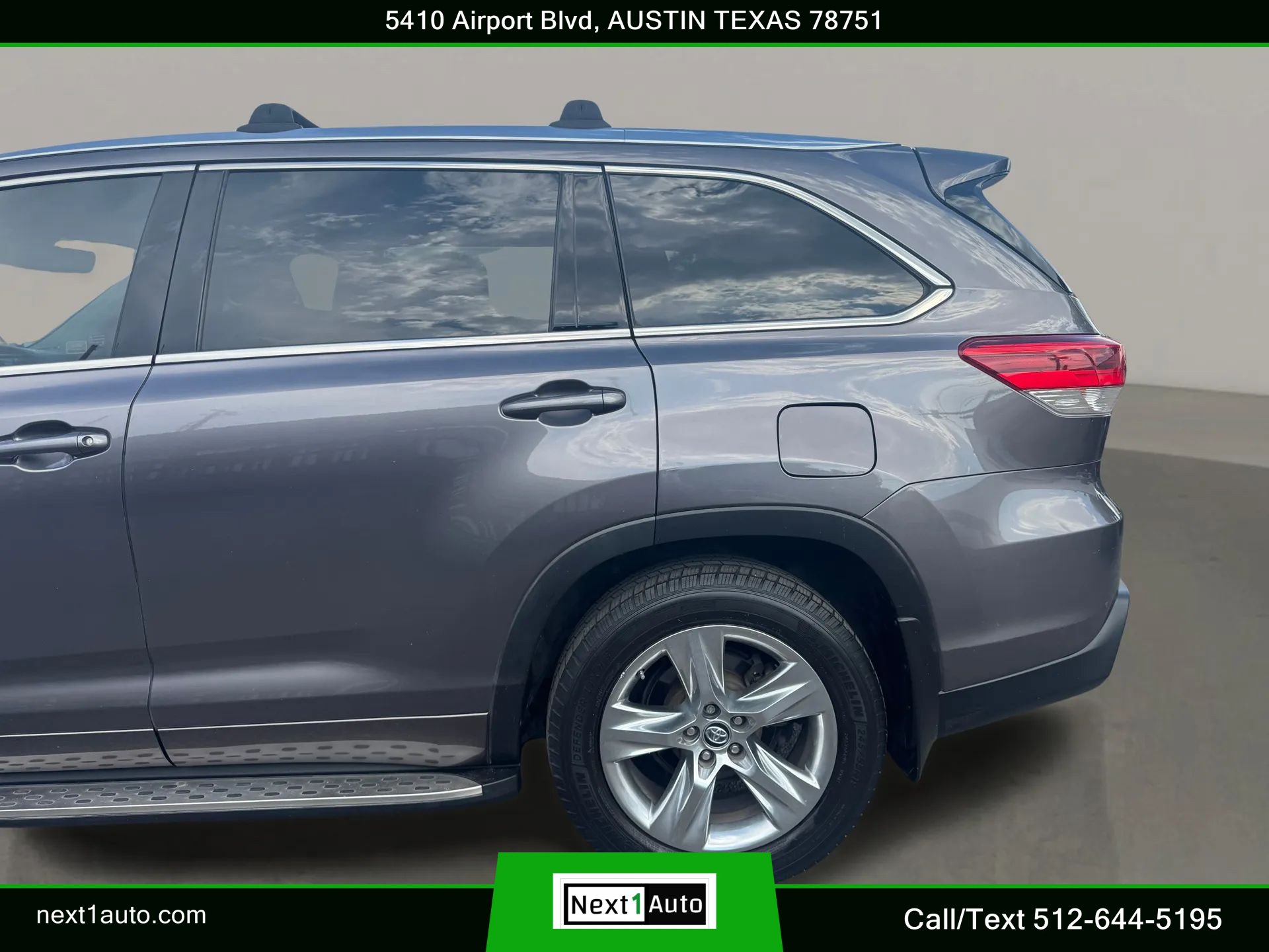 Used 2019 Toyota Highlander Limited FWD image 14