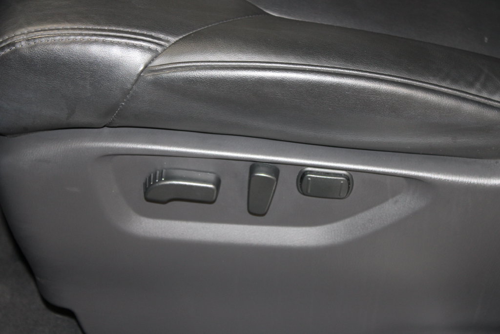Used 2024 Nissan Armada SV RWD image 24